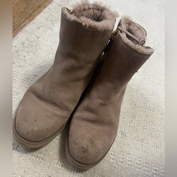 UGG Shoes - UGG Shala Wedge Boot Size 7